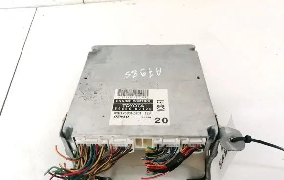 Toyota Corolla E120 E130 Engine control unit/module 8966602120 89666-02120