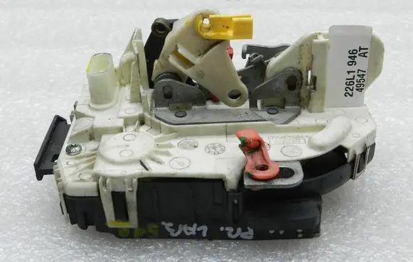 Chrysler Grand Voyager V Front door lock P04589422AF 04589422AF