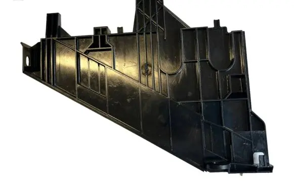Land Rover Freelander 2 - LR2 Headlight/headlamp mounting bracket LR001541