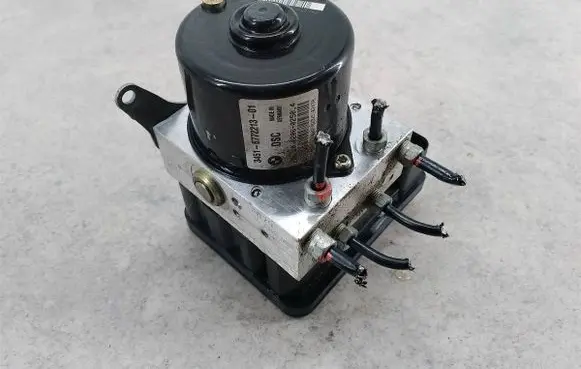 BMW 3 E90 E91 ABS Pump