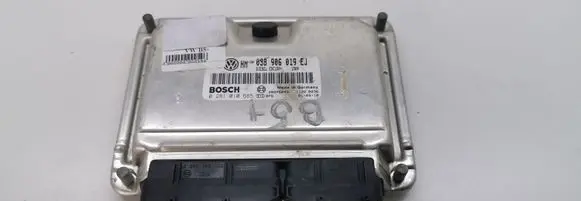 Volkswagen PASSAT B5.5 Engine control unit/module 038906019EJ 0281010665