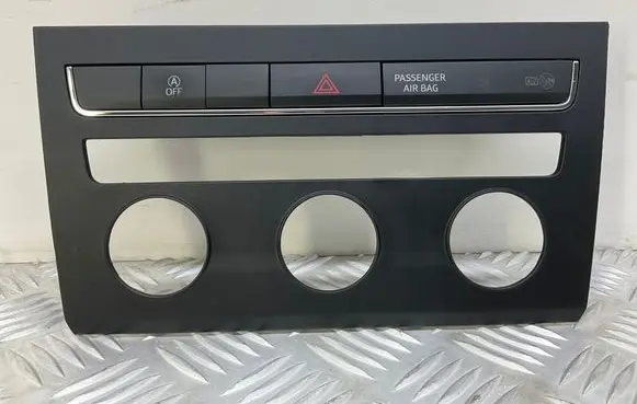 Seat Leon (5F) Climate control/heater control trim 5F0858060 5F0858060B