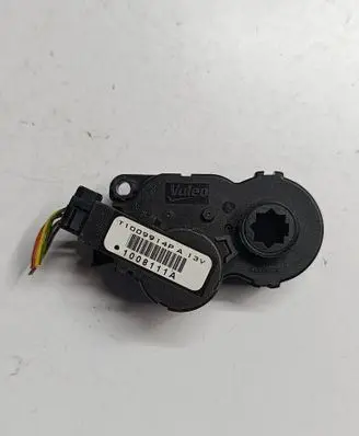 Citroen DS4 Air flap motor/actuator T1009914P 1008111A