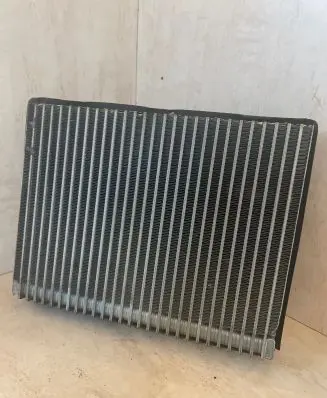 Volvo S80 A/C cooling radiator (condenser) 503714 3110117