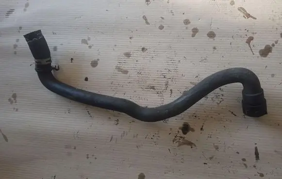 Ford Mondeo MK IV Engine coolant pipe/hose