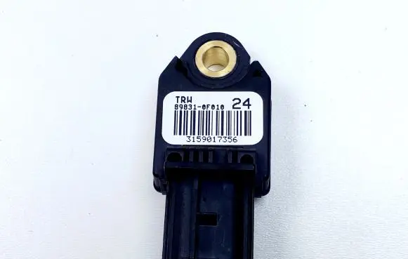 Toyota Verso Airbag deployment crash/impact sensor 898310F010