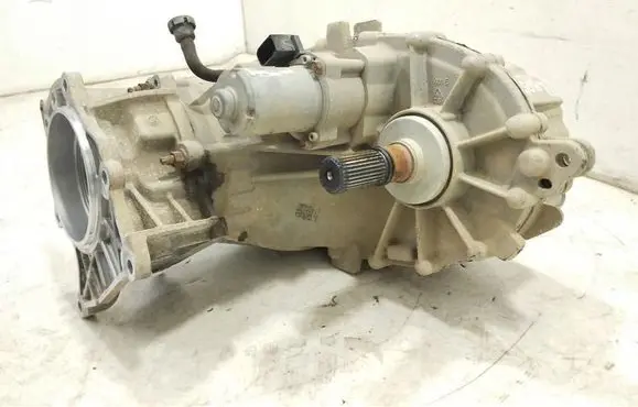 Gearbox transfer box case