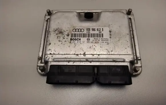 Audi A3 S3 8L Engine control unit/module 038906012B 28SA4203 0281010121