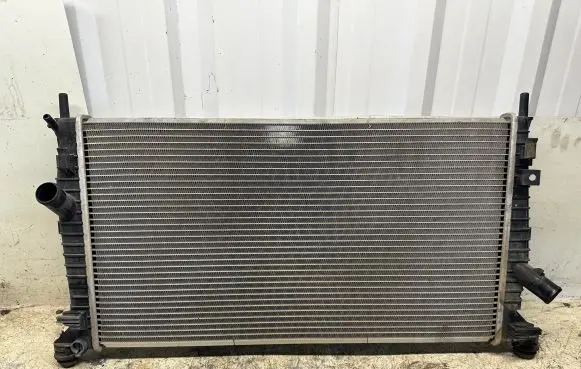 Volvo V50 Coolant radiator