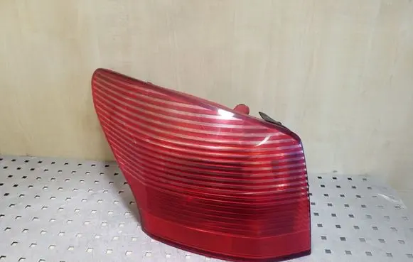Peugeot 407 Rear/tail lights