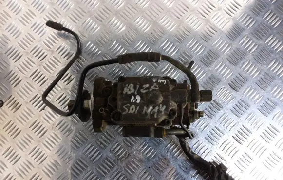 Seat Ibiza III (6L) Fuel injection high pressure pump 0460404972