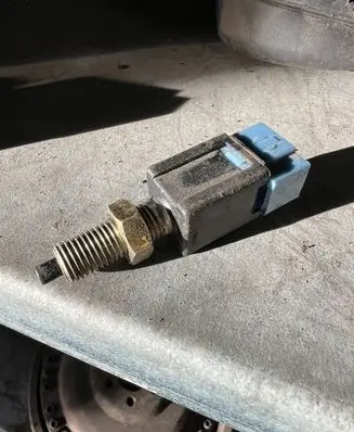 Nissan Terrano Brake pedal sensor switch