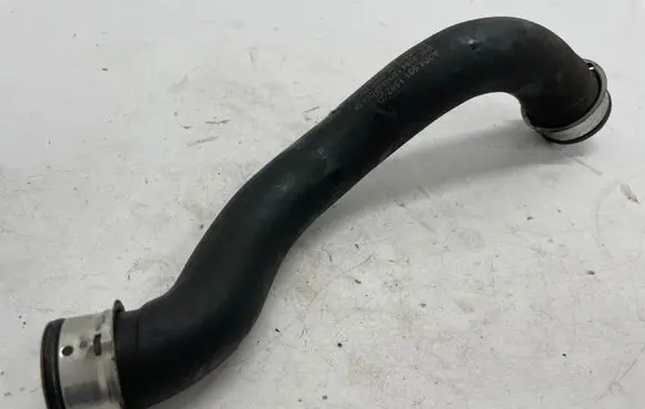 Mercedes-Benz C W204 Engine coolant pipe/hose A2045011582