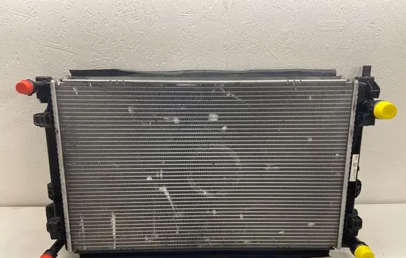 Volkswagen PASSAT B8 Coolant radiator 5Q0121251GD 24051621