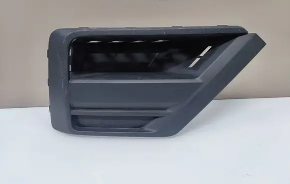 Volkswagen Crafter Front bumper lower grill 7C0853666B
