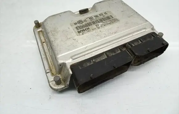 Volkswagen PASSAT B5.5 Engine control unit/module 066906032AS 0261207880