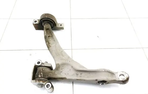Front lower control arm/wishbone