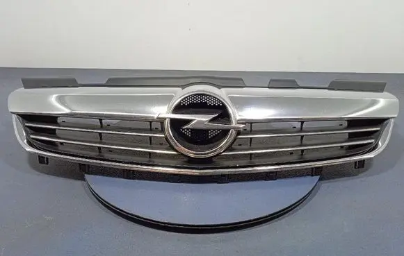 Opel Zafira B Front grill 13247331