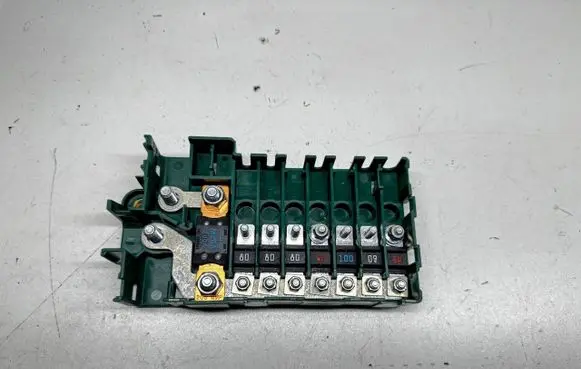 BMW 5 E39 Fuse module 8387541 18490