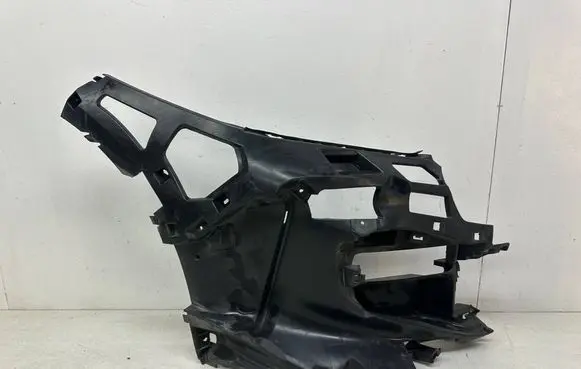 BMW 1 F40 Front bumper mounting bracket 8070938 51118070938