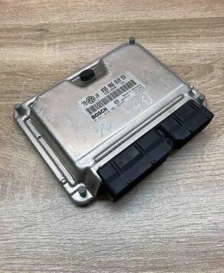 Volkswagen PASSAT B5.5 Engine control unit/module ECU 038906019ER 0281010764