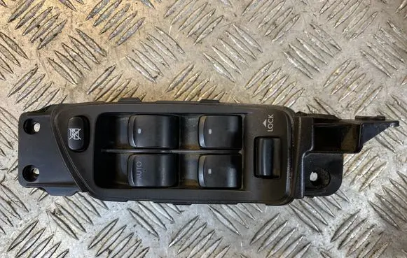 Subaru Outback Electric window control switch M021