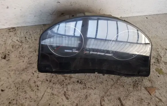 Volkswagen Golf V Speedometer (instrument cluster)