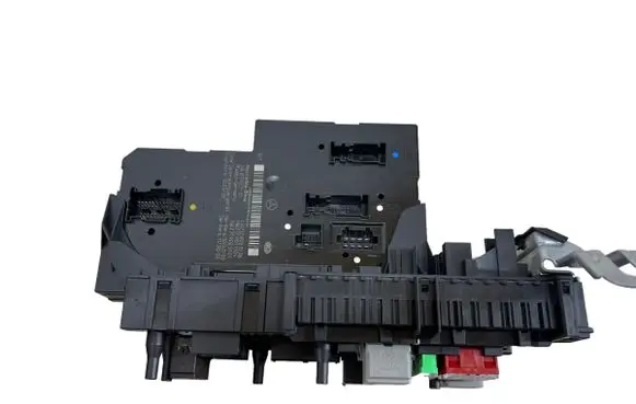 Mercedes-Benz E W212 Fuse module 2129001506 2129011104 2319025101