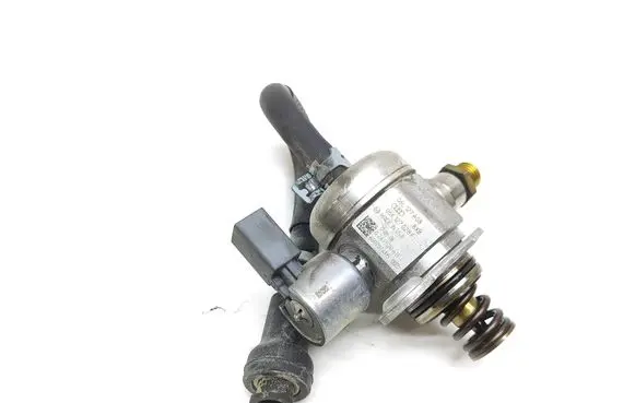 Audi Q5 SQ5 Fuel injection high pressure pump 06L127A08 0261520611 06K127028F