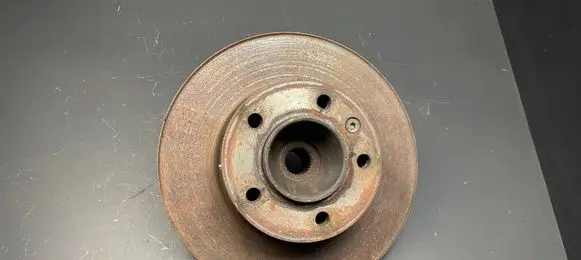 Renault Master II Front wheel hub spindle knuckle 8200642122
