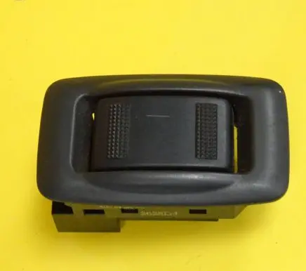 Mazda 323 Electric window control switch GE4T6638065