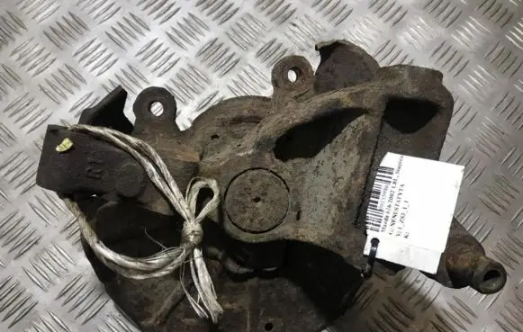 Mazda 626 Rear wheel hub