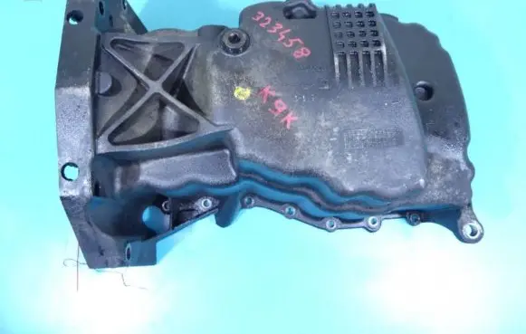 Oil sump