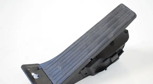 BMW 7 G11 G12 Accelerator throttle pedal 6859999