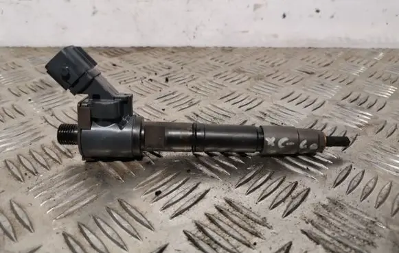 Volvo XC60 Fuel injector VEA132370010AAB