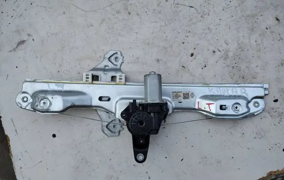 Renault Kadjar Rear window lifting mechanism without motor 