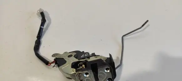 Mazda 626 Front door lock