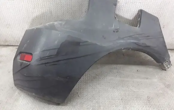 Rear bumper corner part panel trim