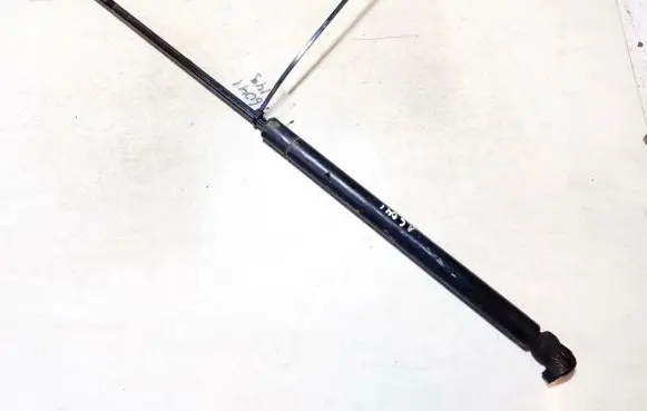 Audi A3 S3 8L Tailgate/trunk strut/damper