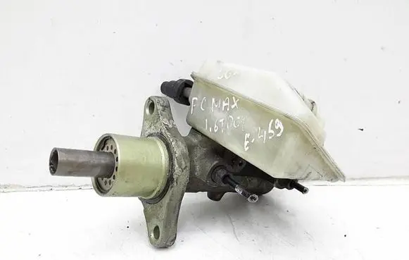Master brake cylinder