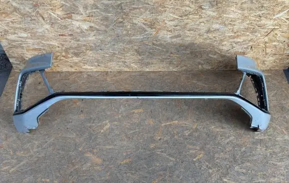 Audi Q8 Front bumper 4M8807437 B011580