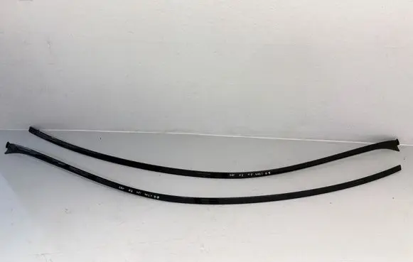 Mercedes-Benz C W204 Roof trim bar molding cover