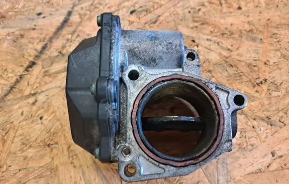 Volkswagen Caddy Throttle valve 03G128063G A2C53249824 15120717457