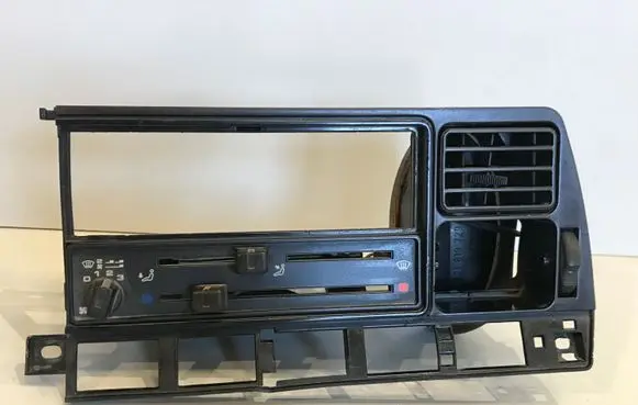 Volkswagen PASSAT B2 Climate control unit 321819045C 321857052