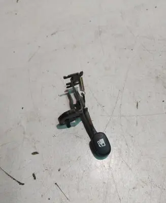 Hyundai Tucson JM Fuel cap release pull handle 