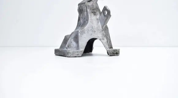 Audi A6 S6 C5 4B Engine mounting bracket 8E0199308J