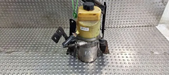 Ford Focus Power steering pump 4M513K514AD