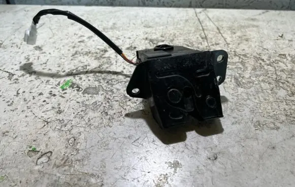 KIA Rio Tailgate/trunk/boot lock/catch/latch