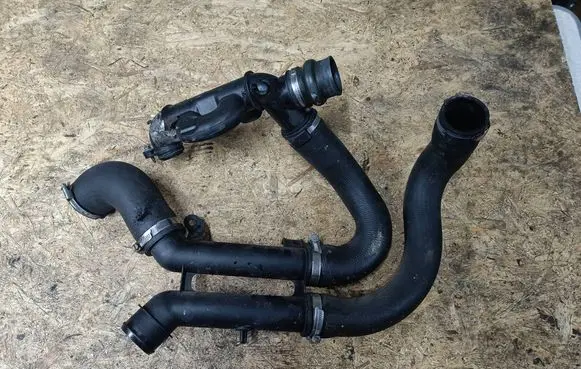 Intercooler hose/pipe