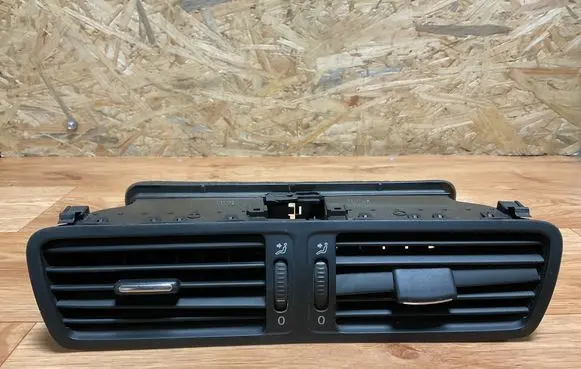 Volkswagen PASSAT B6 Dash center air vent grill 3C2819728D P0110957